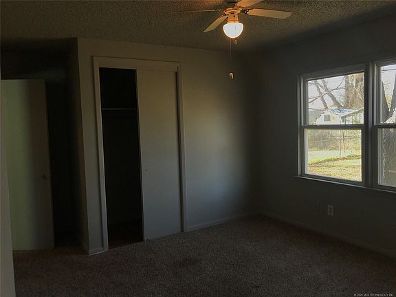 4th image of 518 S 77th Ave E