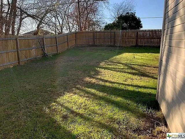100A Kings Ct #A — Photo 17