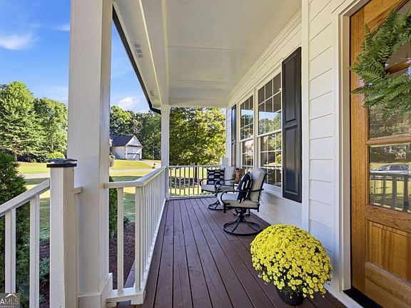 5th image of 307 Oakwind Way