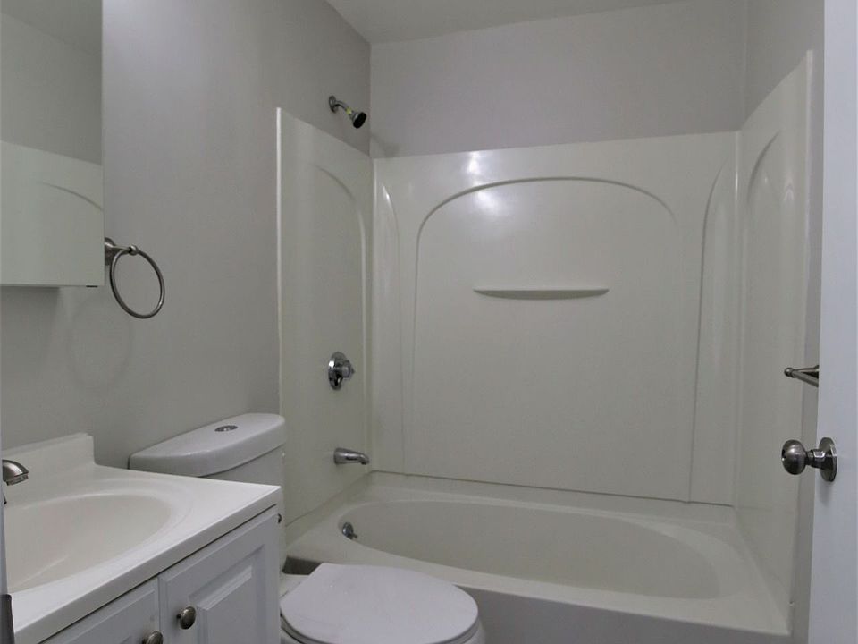 2nd image of 151 Wood St #4