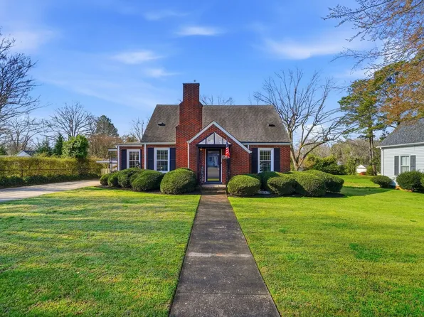 208 E Fairview Ave, Gaffney, SC 29340