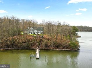 196 Southdown Rd, Edgewater, MD 21037