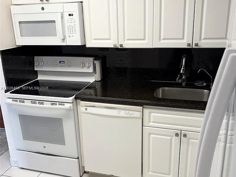 5201 NW 7th St #411 — Photo 5