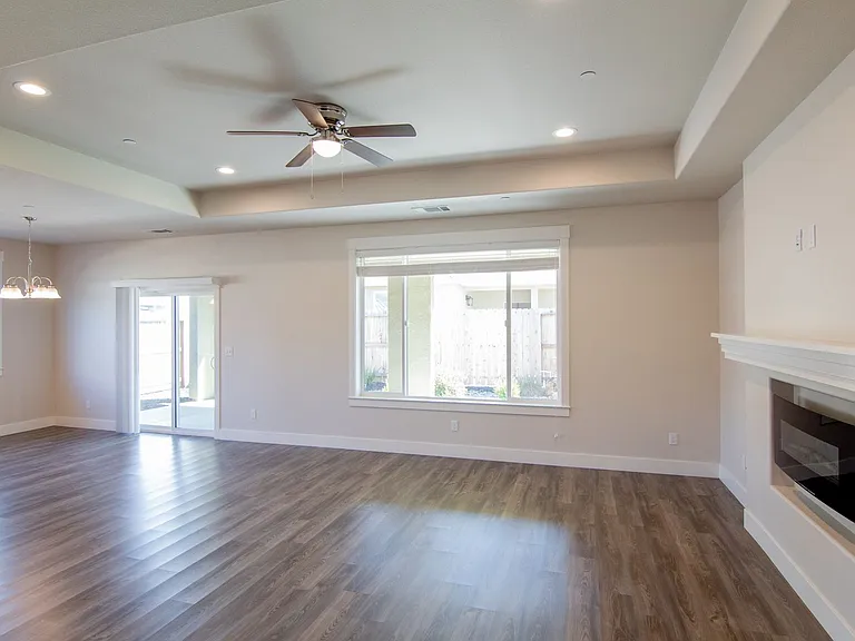 6073 Fallworth Dr — Photo 10