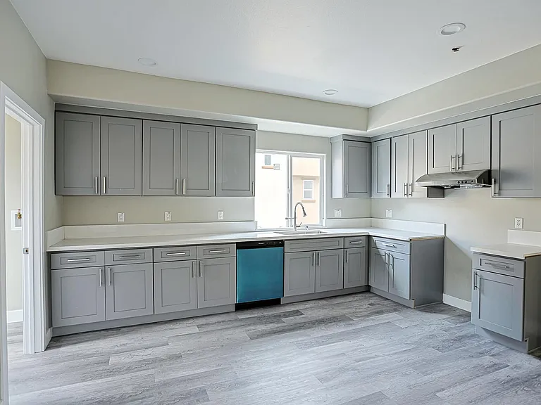 11752 Mount Fuji Ct — Photo 11