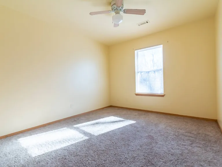 210 Meadow Ct #210 — Photo 1