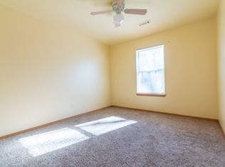 210 Meadow Ct #210, Siloam Springs, AR 72761