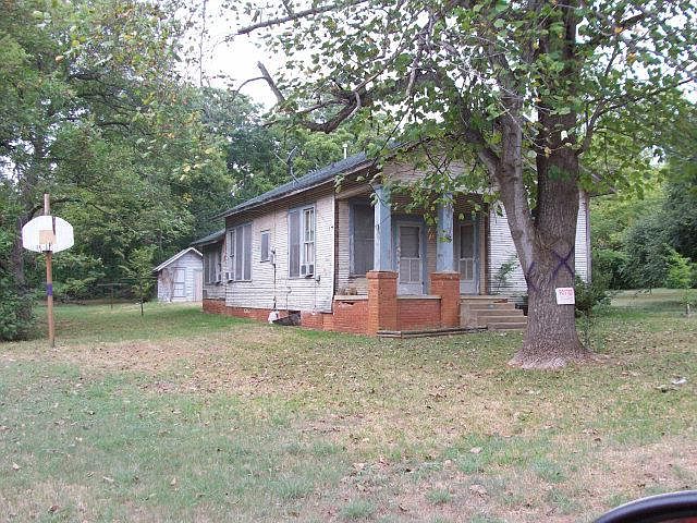 1st image of 915 Micheaux Ave