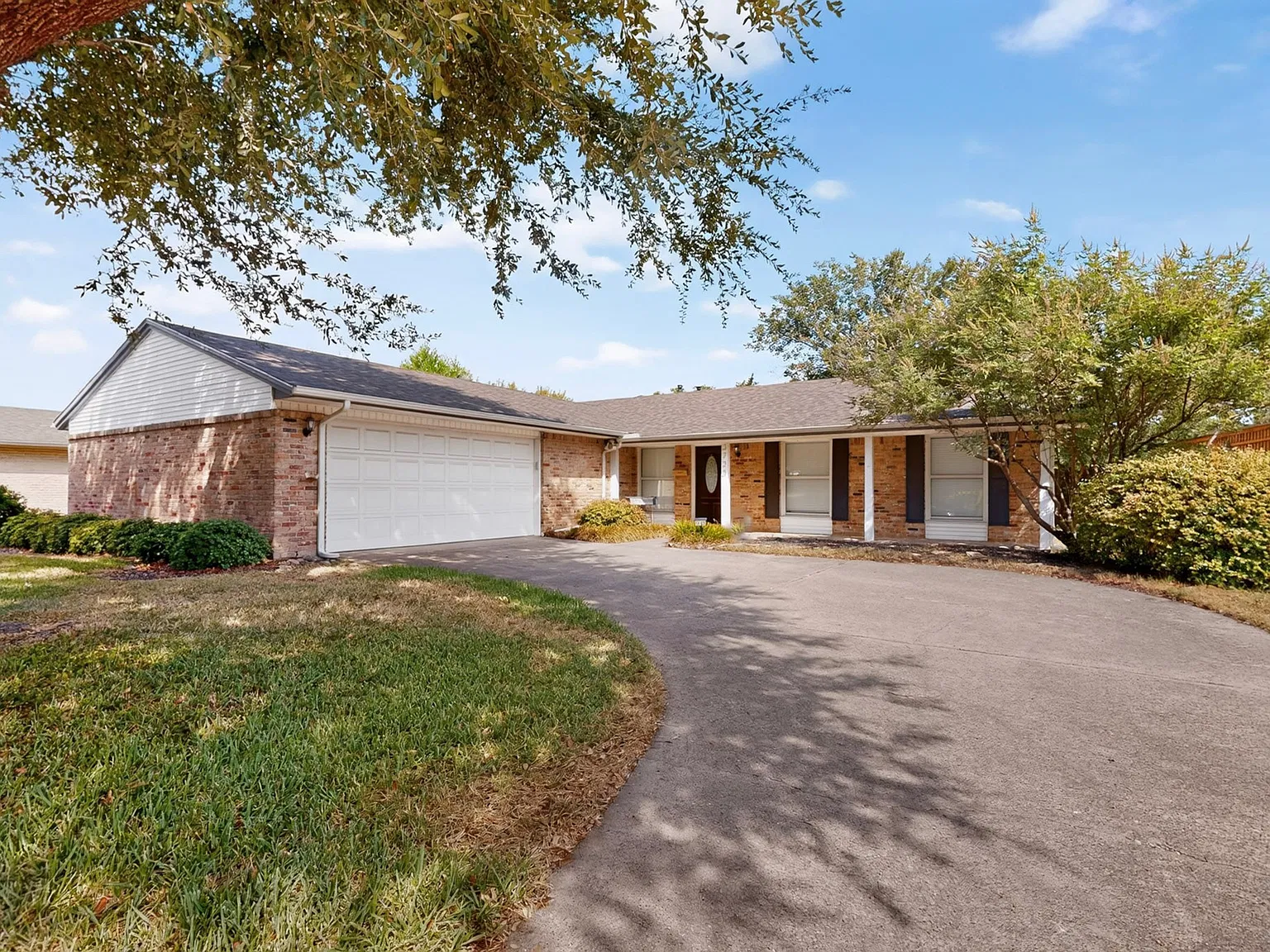 4 bed, 2265 sqft, $3,500 — Photo 2