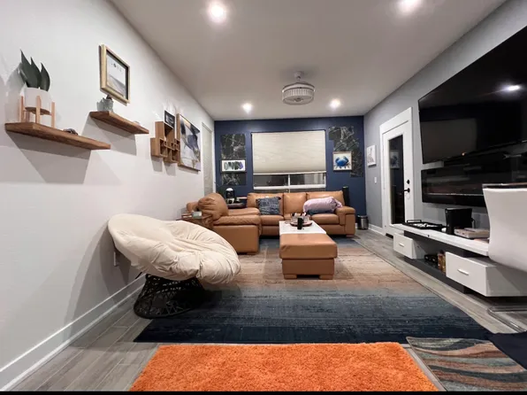 (undisclosed Address), Santa Clarita, CA 91355