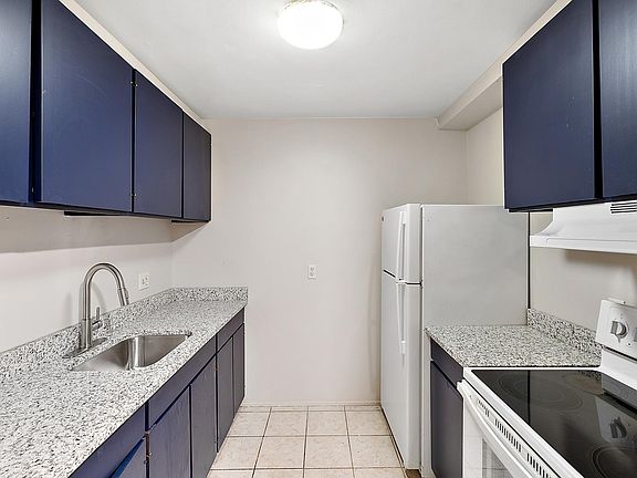 5th image of 416 Perrin St APT 107