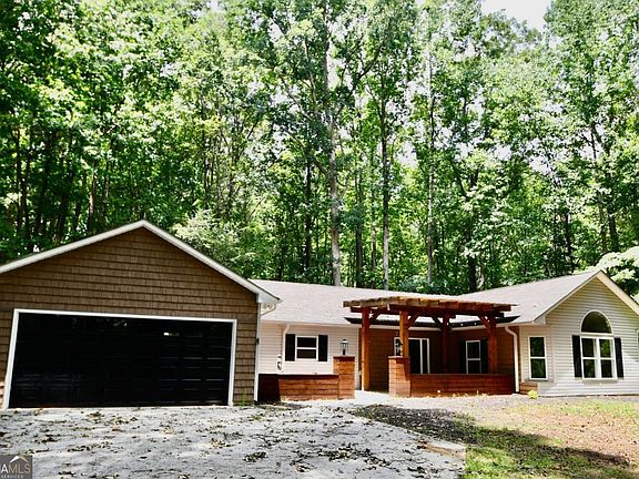 2nd image of 257 Lake Place Dr