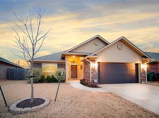 424 Scully Rd, Yukon, OK 73099