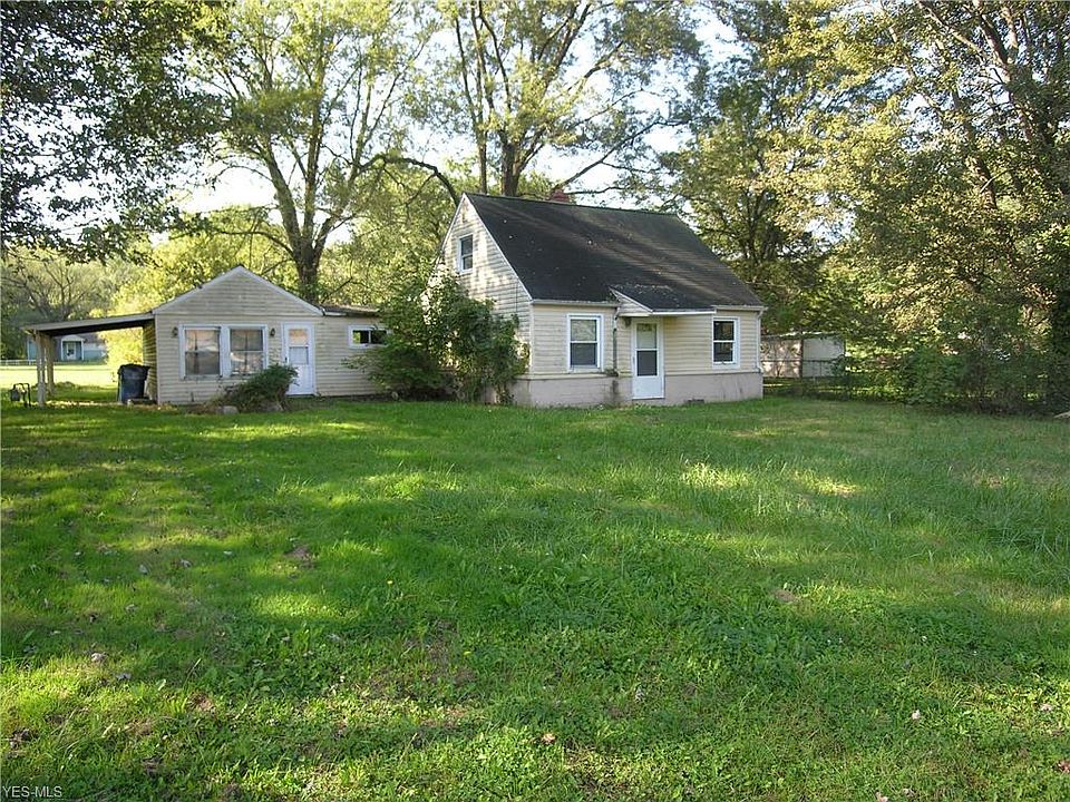 2nd image of 36094 Homecrest Dr