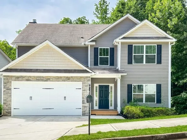 415 Fieldcrest Dr, Dallas, GA 30132
