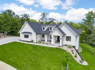 1515 Aspen Cir SE, Cedar Rapids, IA 52403