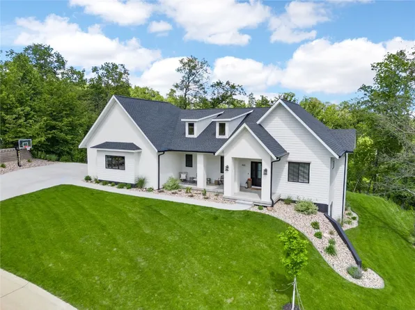 1515 Aspen Cir SE, Cedar Rapids, IA 52403