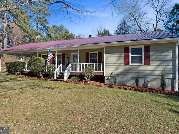 52 Jennifer Ln, Carrollton, GA 30116