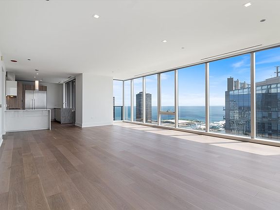 4th image of 363 E Wacker Dr #3709
