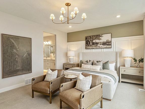 Main Level Owner s Suite