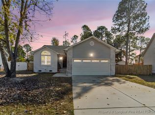 3533 Chaucer Dr, Hope Mills, NC 28348