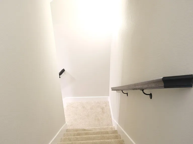 332 Blackthorne Dr — Photo 28