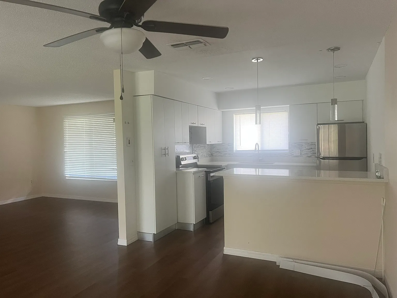 2 bed, 1268 sqft, $2,100 — Photo 4