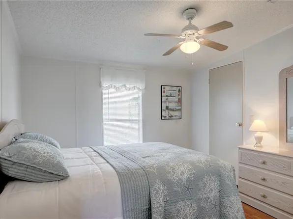707 Hyacinth Circle, Barefoot Bay, FL 32976