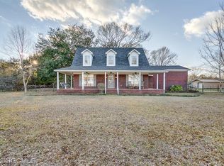 11644 Walker Rd, Irvington, AL 36544