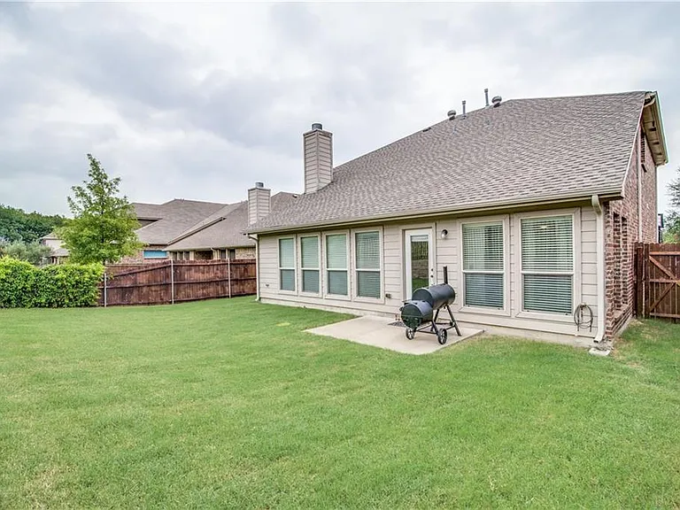 2616 Golfview Dr — Photo 17
