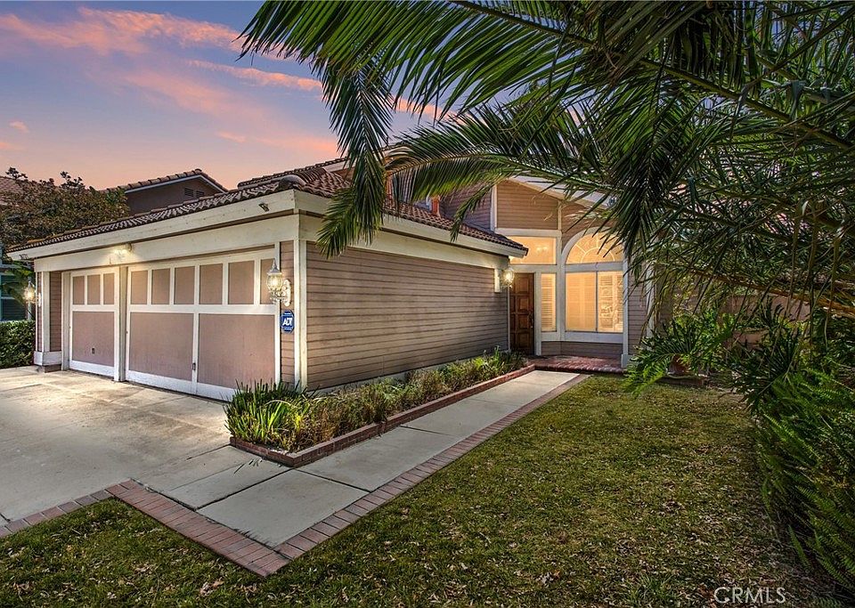 1st image of 2652 Presidio Cir