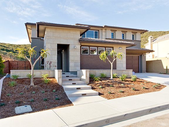 2nd image of 945 Tucana Dr