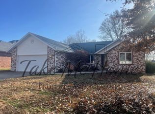 5106 S Aspen Dr, Battlefield, MO 65619