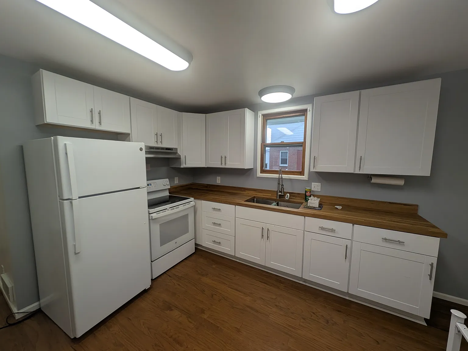 2 bed, 768 sqft, $1,450 — Photo 2