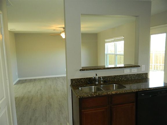 3rd image of 2338 Sephora Ct