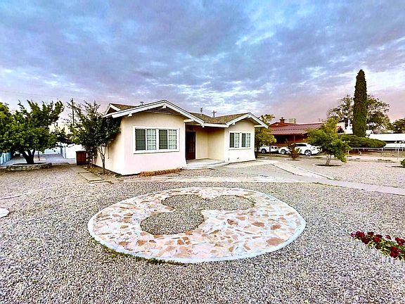 3rd image of 213 Pattie Ave