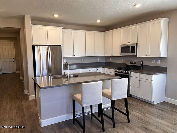 4th image of 6181 Farm House Ct