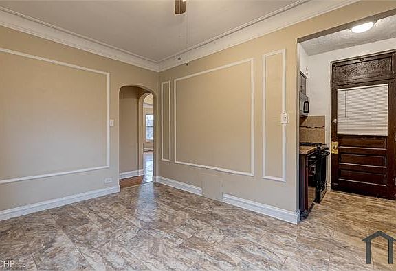 5th image of 8056 S Hermitage Ave APT 2