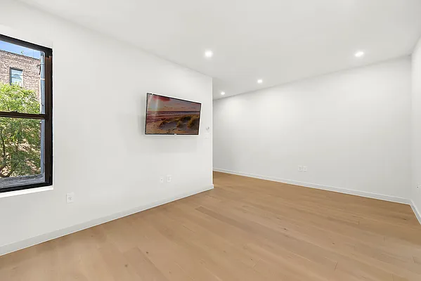 Rented by Fountain Realty Group | media 3