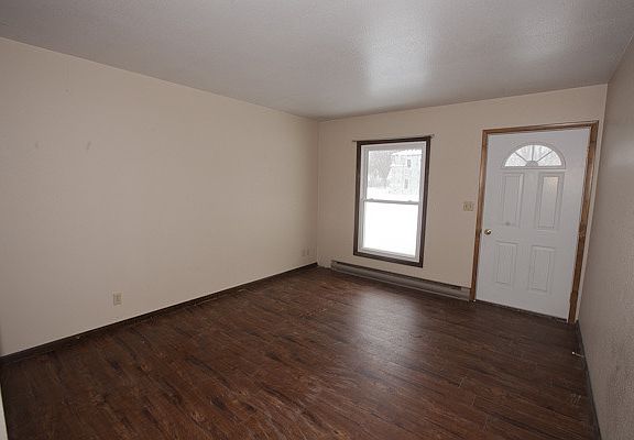 2nd image of 416-418 E Central St #416