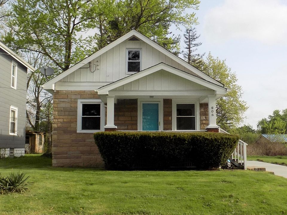 1st image of 806 W Indianola Ave