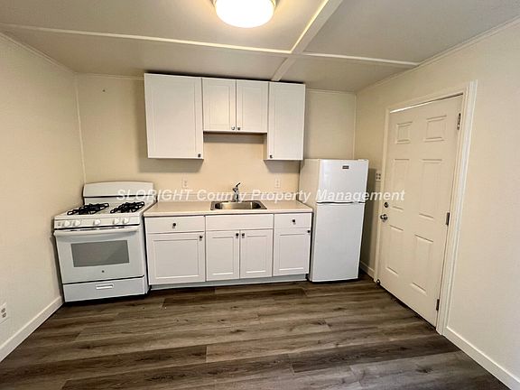 4th image of 1243A Bond St