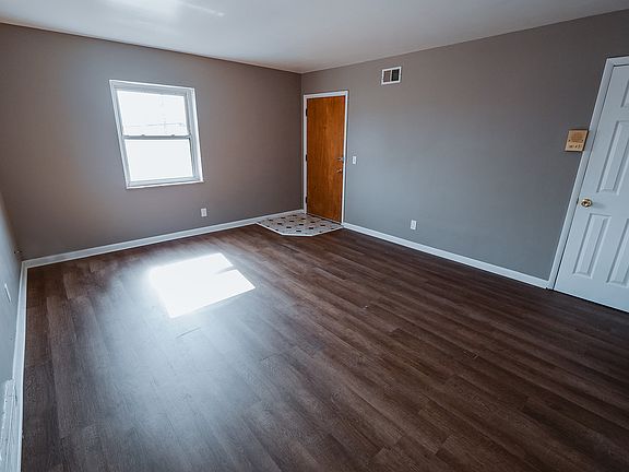 2nd image of 3566 Schwartze Ave APT 4