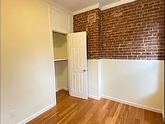 5th image of 239 Henry St APT 2A