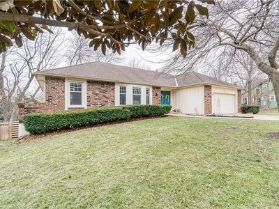 12011 Overbrook Rd, Leawood, KS, 66209