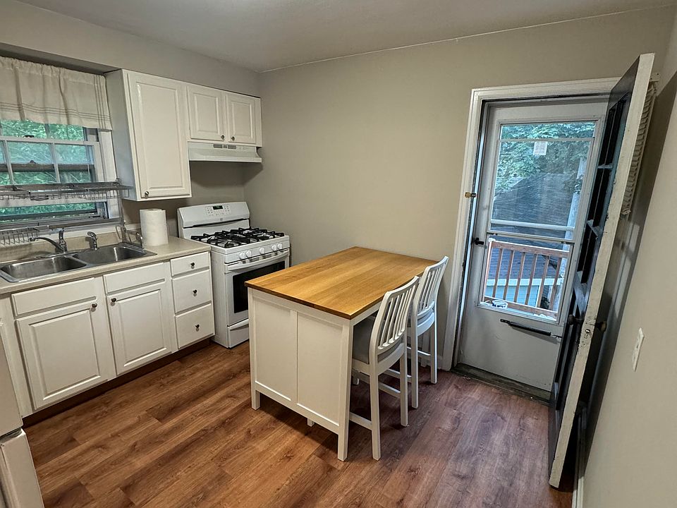 1st image of 1779 Ludington Ave #1781