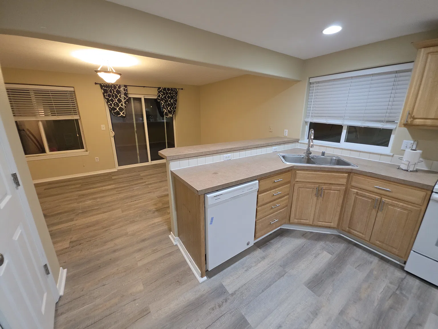 5713 NE 135th Ave — Photo 3