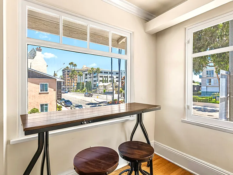 841 E Ocean Blvd — Photo 12