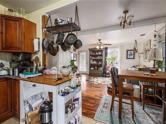 4th image of 502 Kenniston Dr Unit B