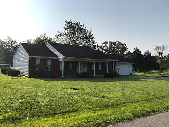 3rd image of 1606 Sara Ln